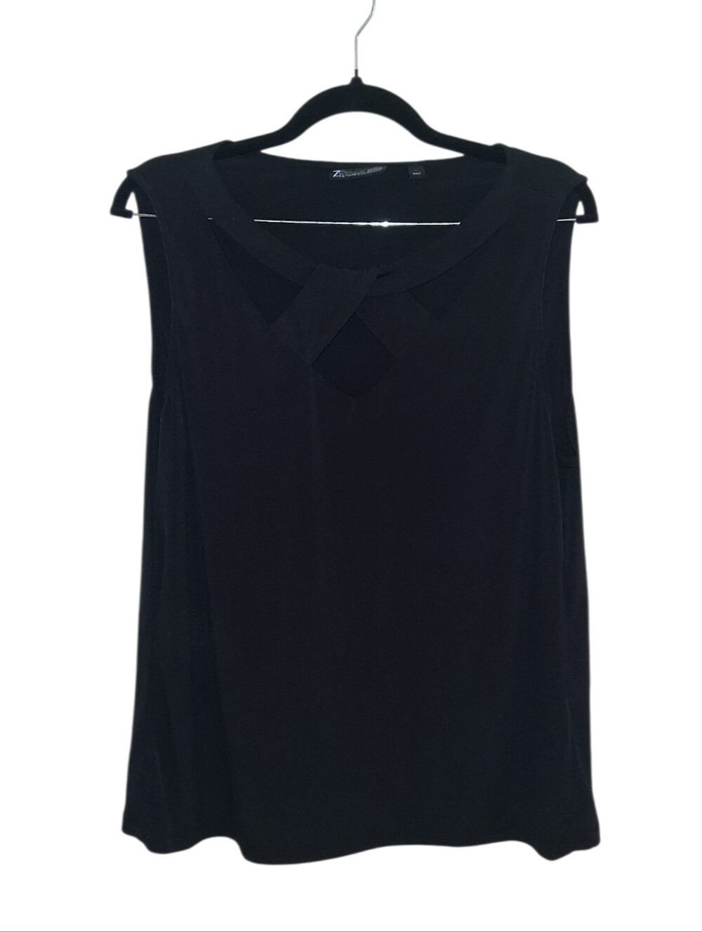 Black Sleeveless Keyhole Neck Blouse Women's Classic Career Office Minimalist To - Picture 1 of 8